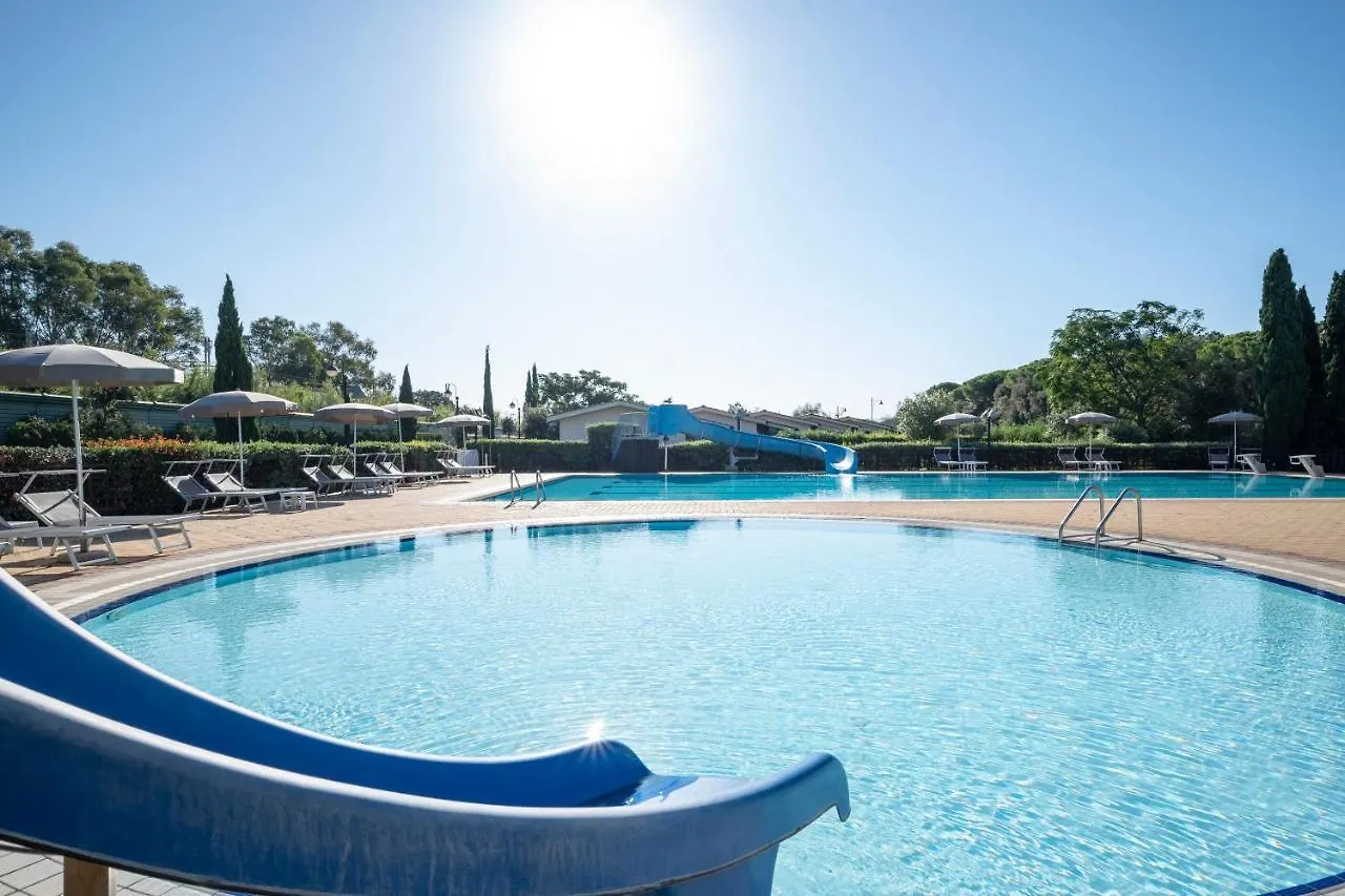 Villaggio Il Girasole Follonica 3*,