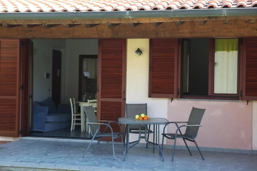 Villaggio Il Girasole 폴로니카 3*,
